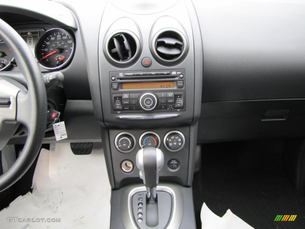 2011 Rogue S - Pearl White / Black photo #11
