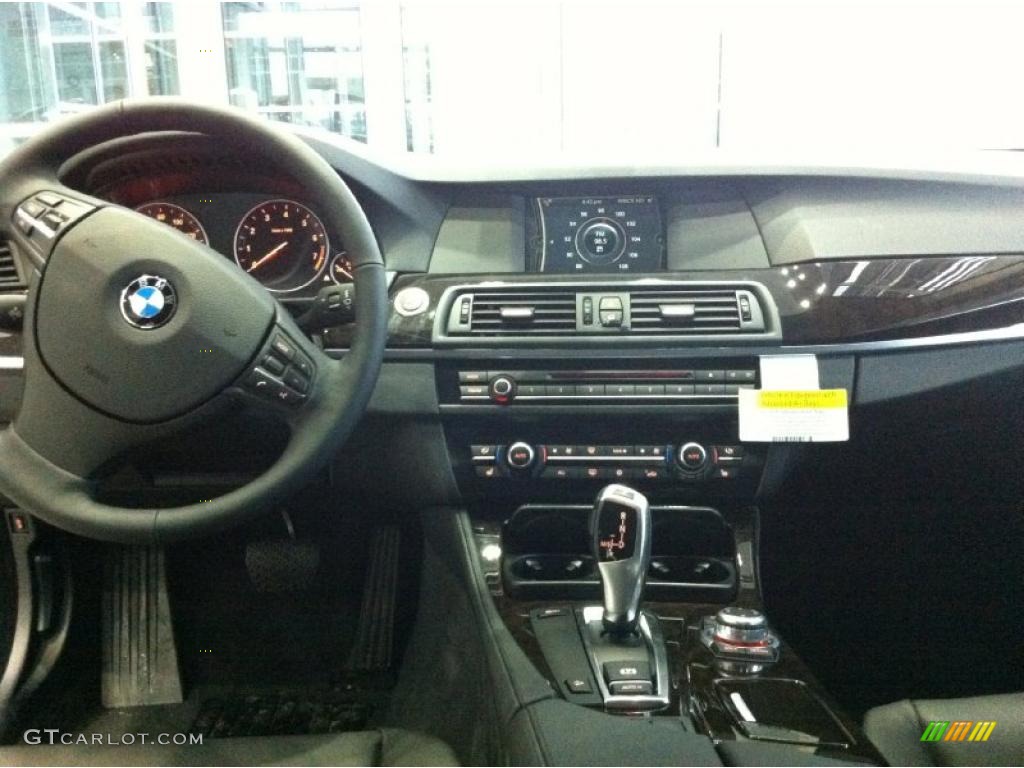 2011 BMW 5 Series 535i xDrive Sedan Black Dashboard Photo #43341999