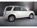 White Suede - Mariner V6 Premier 4WD Photo No. 6