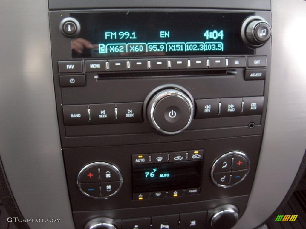 2009 GMC Sierra 1500 SLT Z71 Extended Cab 4x4 Controls Photo #43344855