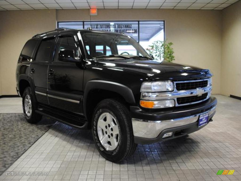 2004 Tahoe LT 4x4 - Black / Tan/Neutral photo #13