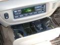 2004 Arizona Beige Metallic Ford Crown Victoria LX  photo #32