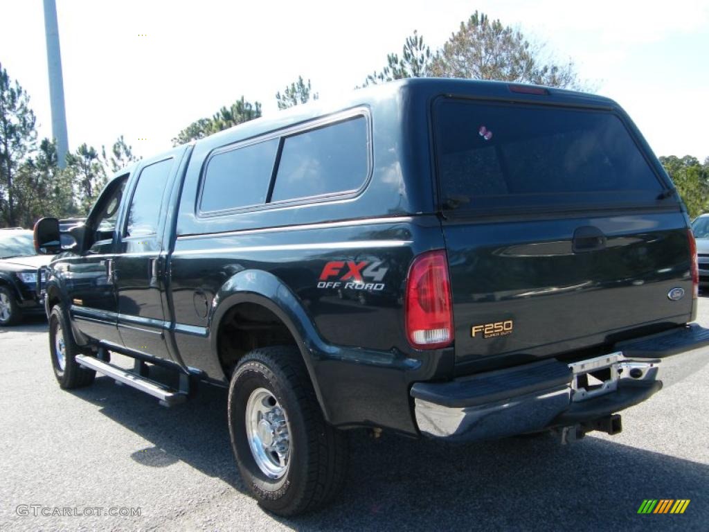 2004 F250 Super Duty Lariat Crew Cab 4x4 - Dark Green Satin Metallic / Medium Flint photo #3