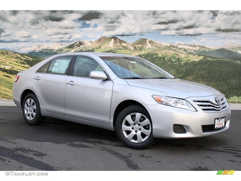 Classic Silver Metallic 2011 Toyota Camry LE Exterior Photo #43352111