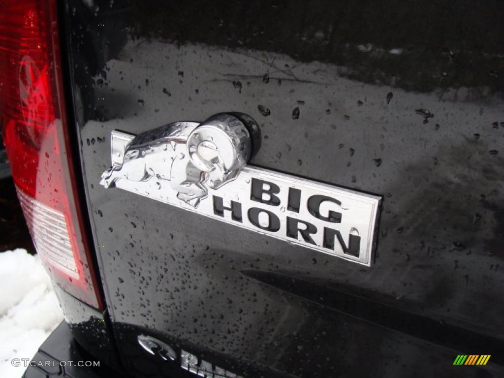 2010 Ram 1500 Big Horn Crew Cab 4x4 - Brilliant Black Crystal Pearl / Dark Slate/Medium Graystone photo #6