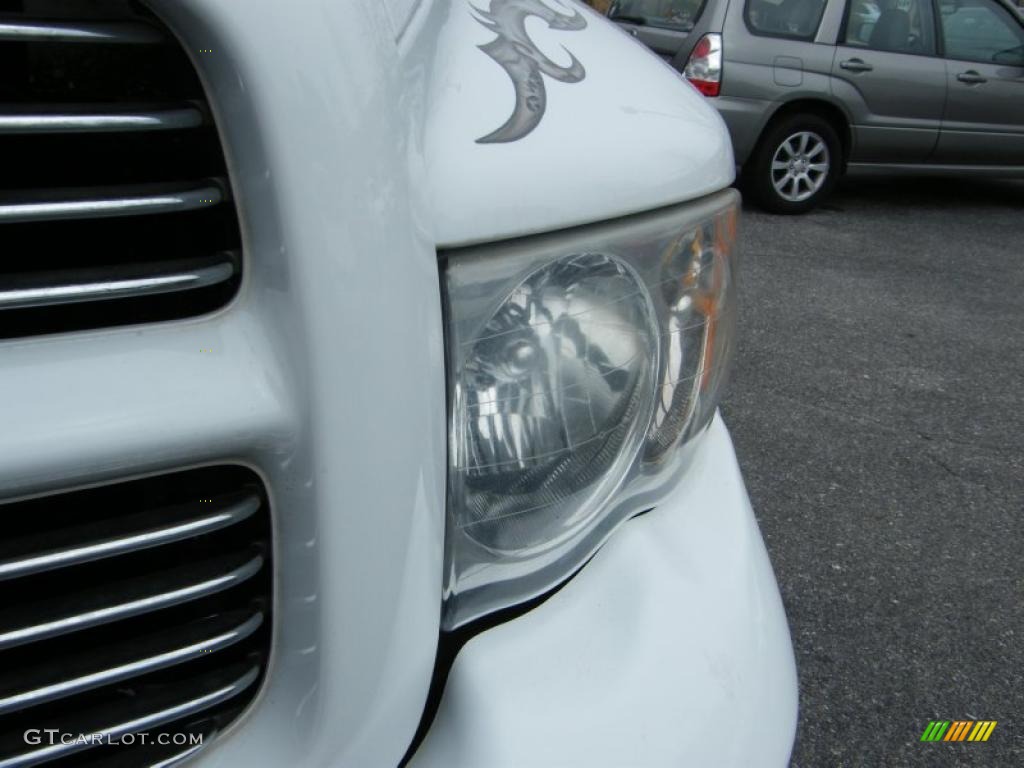 2004 Ram 1500 SLT Sport Quad Cab - Bright White / Dark Slate Gray photo #9