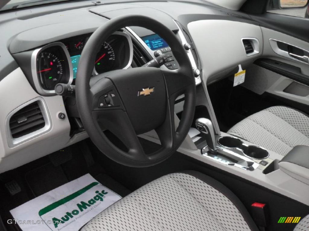 2011 Chevrolet Equinox LS Navigation Photos