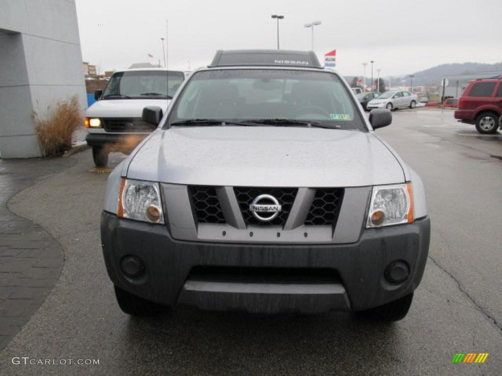 2005 Xterra S 4x4 - Silver Lightning Metallic / Steel/Graphite photo #8