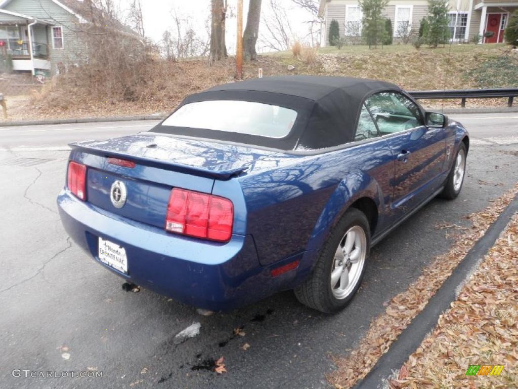2007 Mustang V6 Premium Convertible - Vista Blue Metallic / Dark Charcoal photo #6