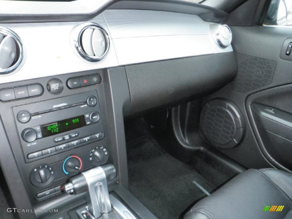 2007 Mustang V6 Premium Convertible - Vista Blue Metallic / Dark Charcoal photo #15