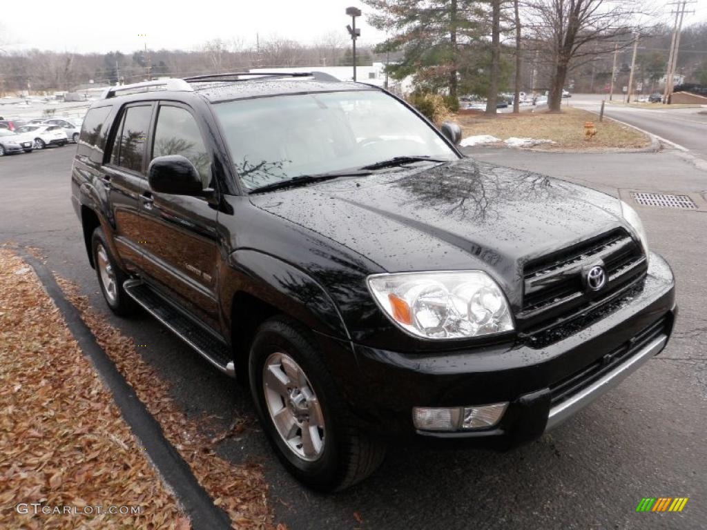 2004 4Runner Limited 4x4 - Black / Taupe photo #1