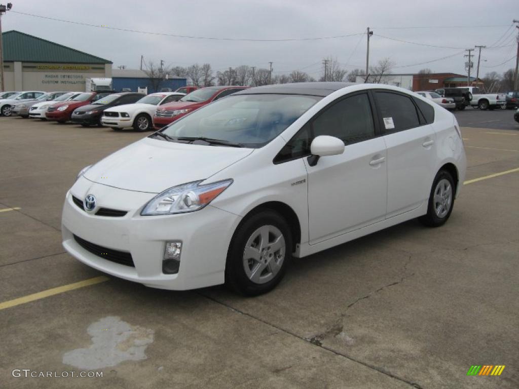 Blizzard White Pearl 2011 Toyota Prius Hybrid III Exterior Photo #43359395
