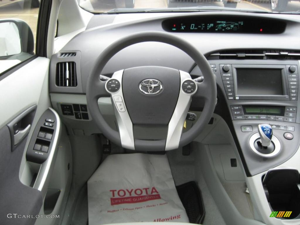 2011 Toyota Prius Hybrid III Misty Gray Steering Wheel Photo #43359491