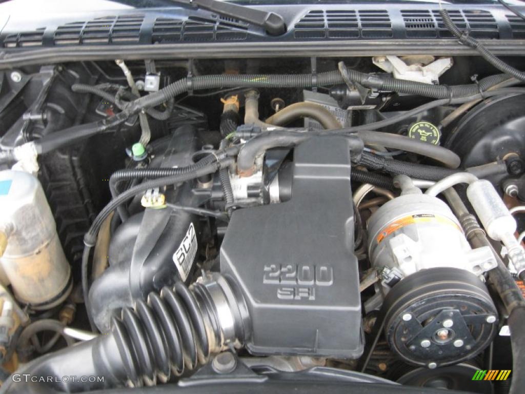 2002 Chevrolet S10 Regular Cab 2.2 Liter OHV 8-Valve Flex Fuel 4 Cylinder Engine Photo #43360483