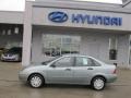 2004 Light Tundra Metallic Ford Focus SE Sedan  photo #3