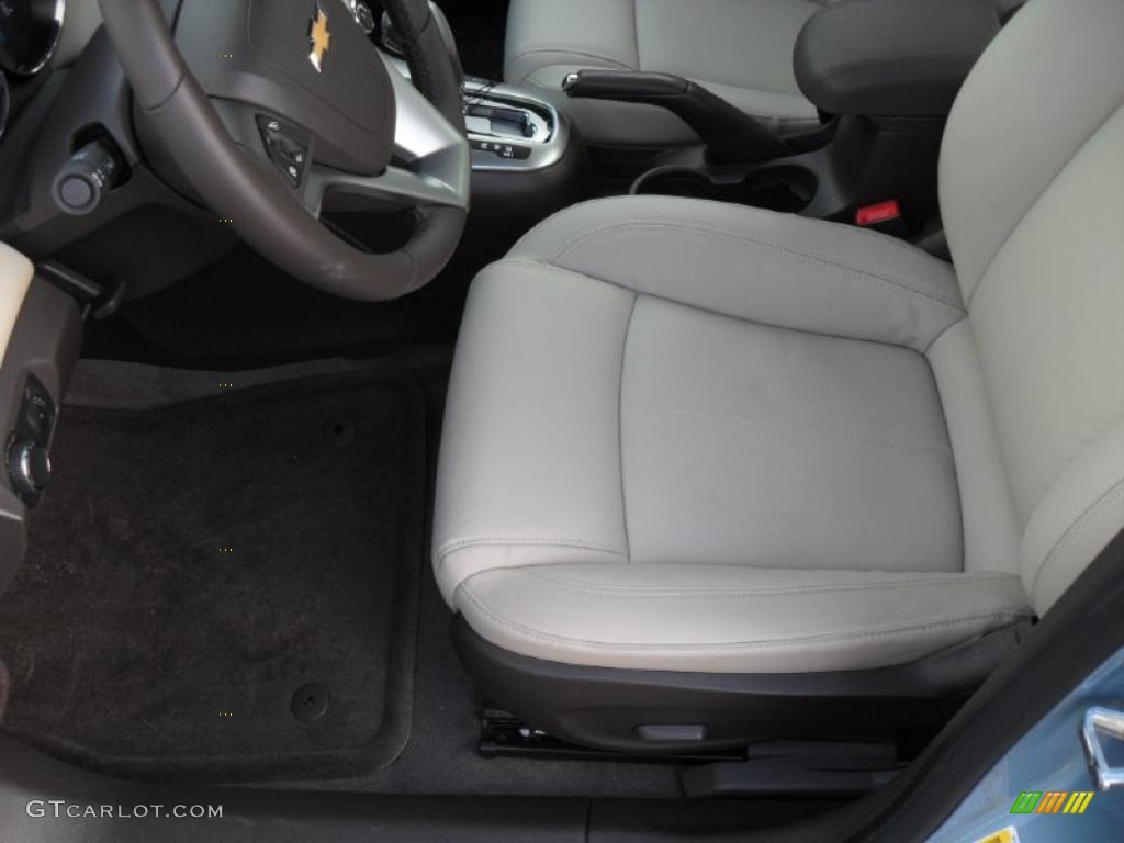 Cocoa/Light Neutral Leather Interior 2011 Chevrolet Cruze LTZ Photo #43361355