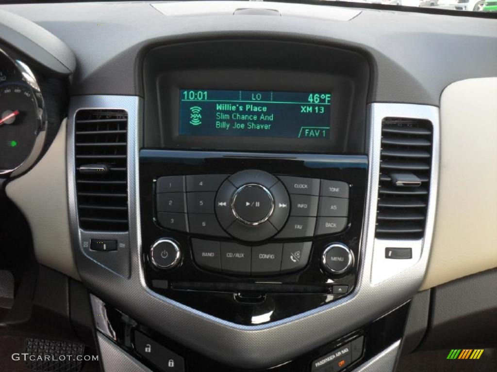 2011 Chevrolet Cruze LTZ Controls Photo #43361427