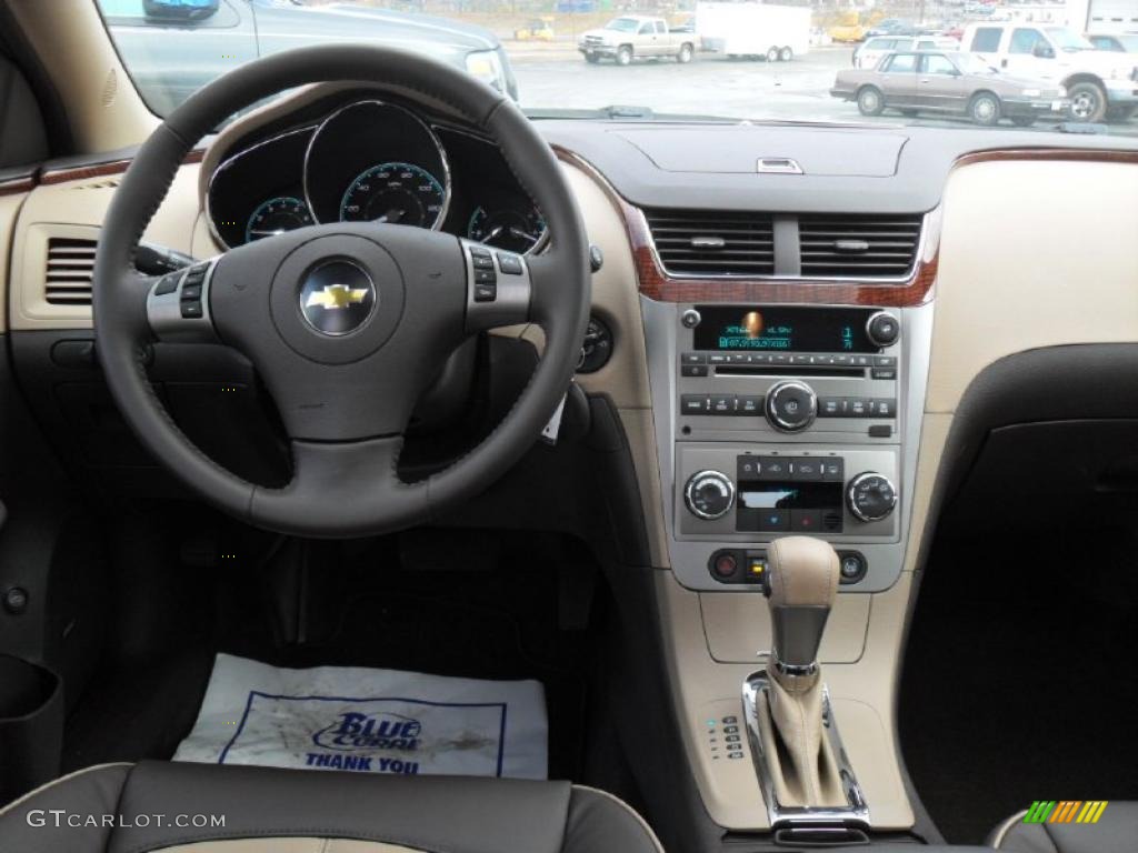 2011 Chevrolet Malibu LTZ Cocoa/Cashmere Dashboard Photo #43362772