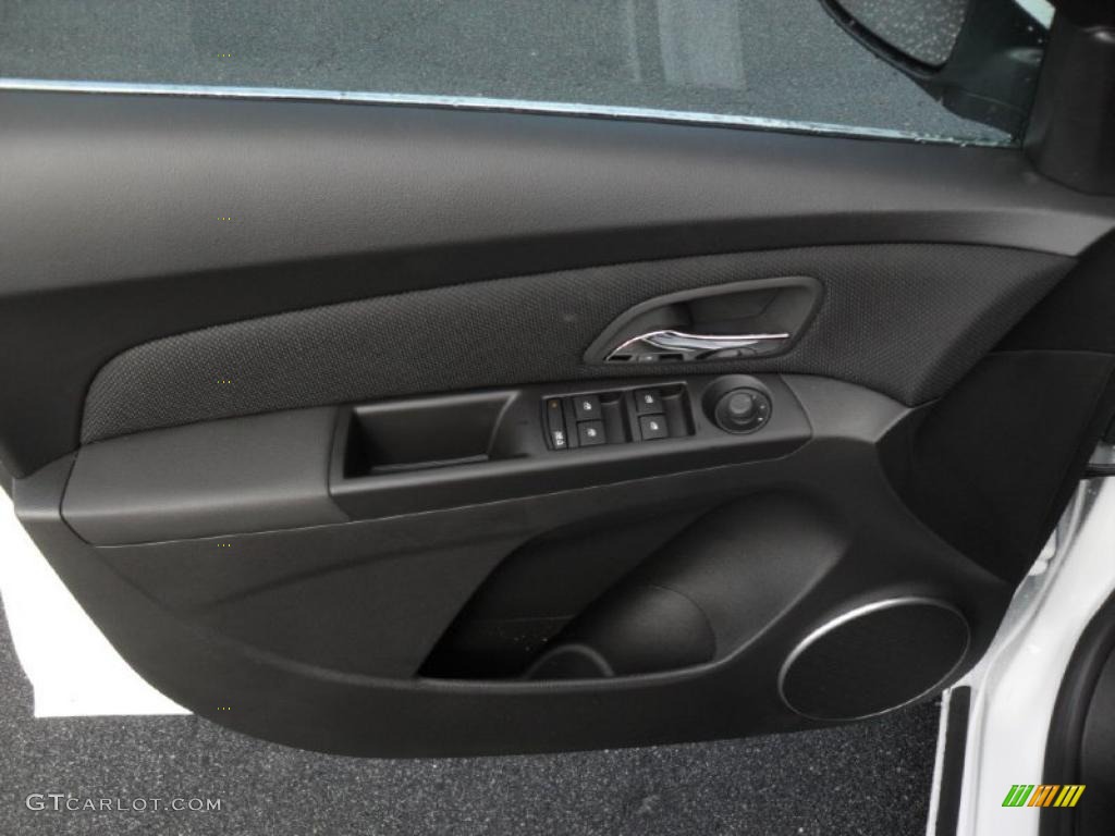 2011 Chevrolet Cruze LT Jet Black Door Panel Photo #43363075