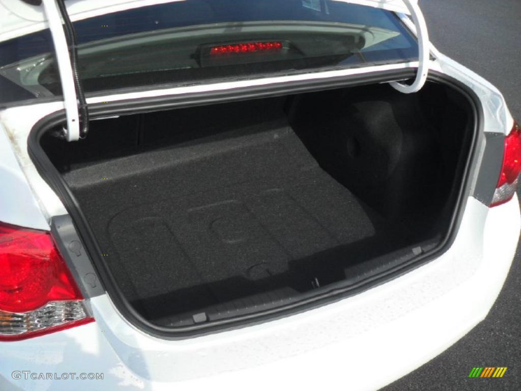 2011 Chevrolet Cruze LT Trunk Photo #43363207