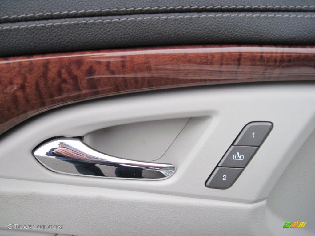 2011 Cadillac CTS 3.6 Sedan Controls Photo #43365184
