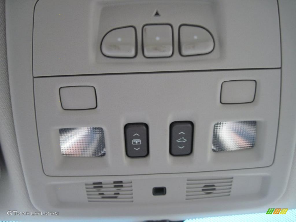 2011 Cadillac CTS 3.6 Sedan Controls Photo #43365368