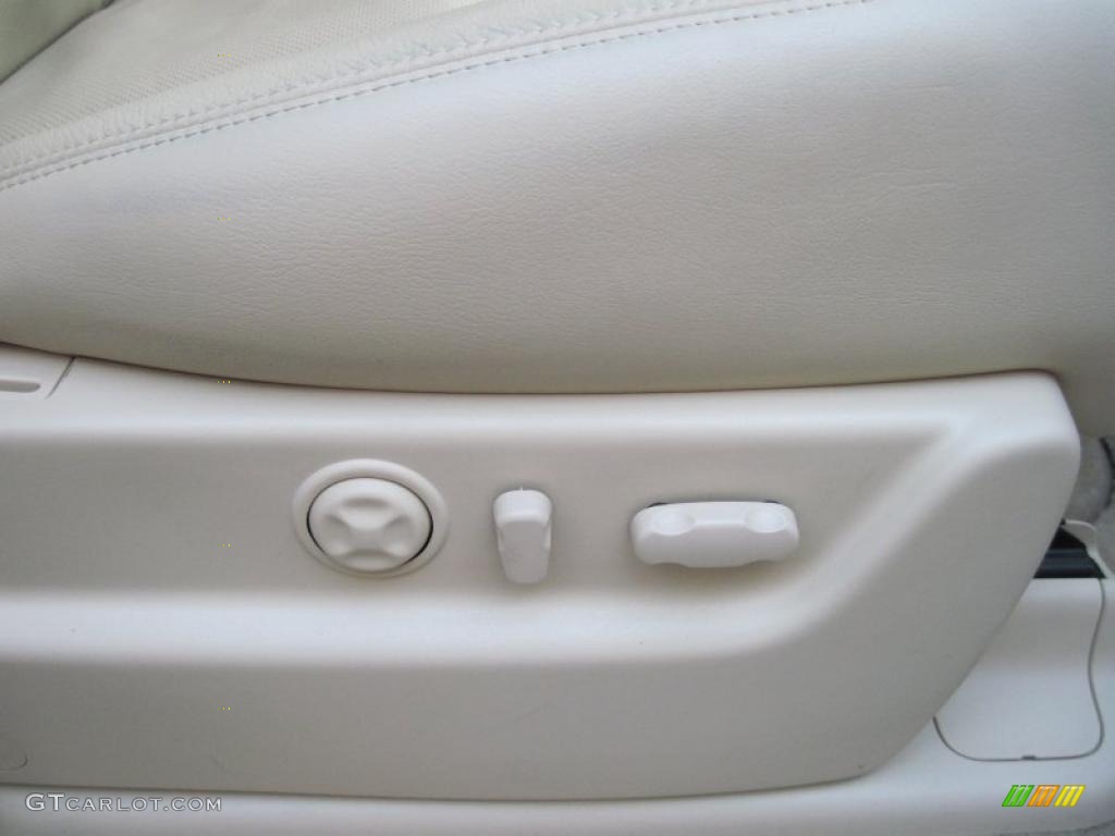 2008 Escalade EXT AWD - White Diamond / Light Cashmere photo #18