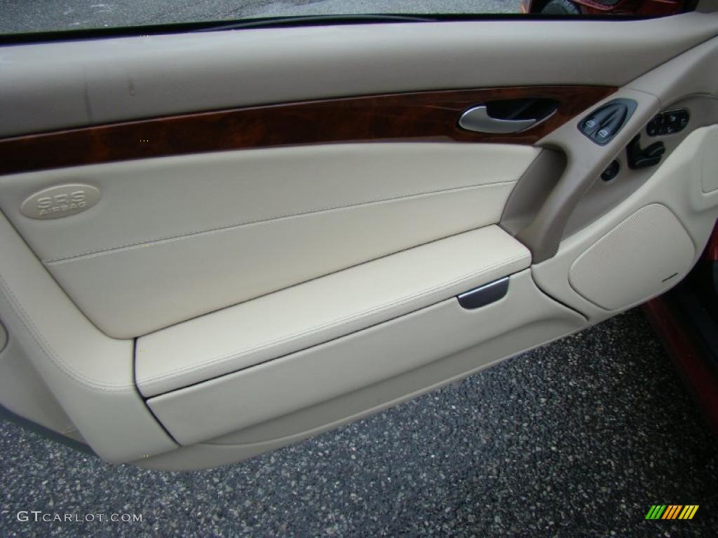 2009 Mercedes-Benz SL 550 Roadster Stone Door Panel Photo #43367532