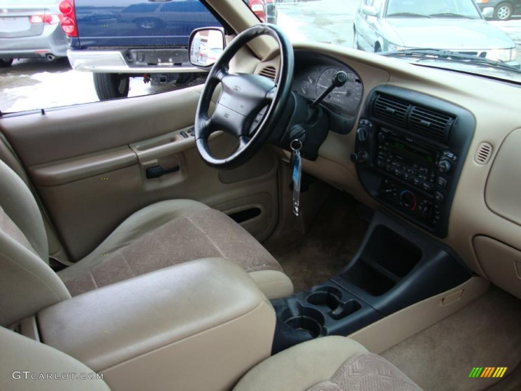 Ford Explorer 1998. 