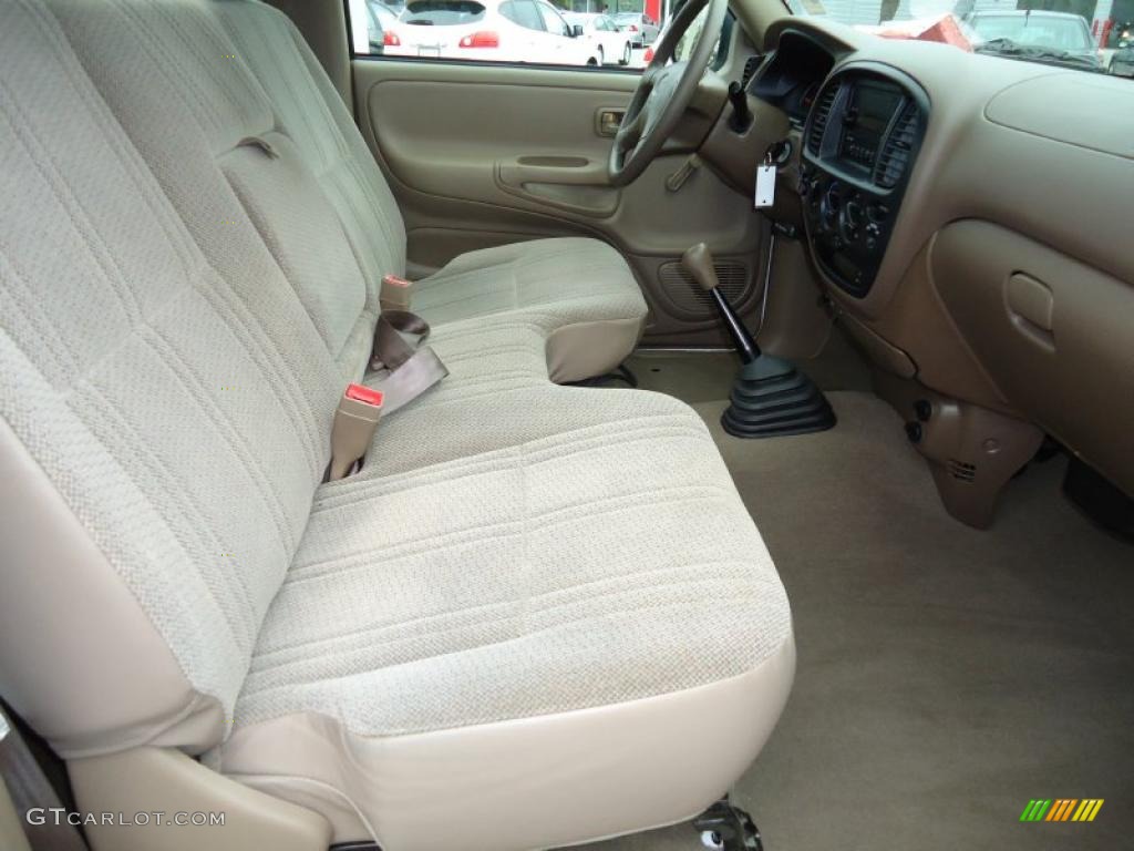 Oak Interior 2002 Toyota Tundra Regular Cab Photo #43370956