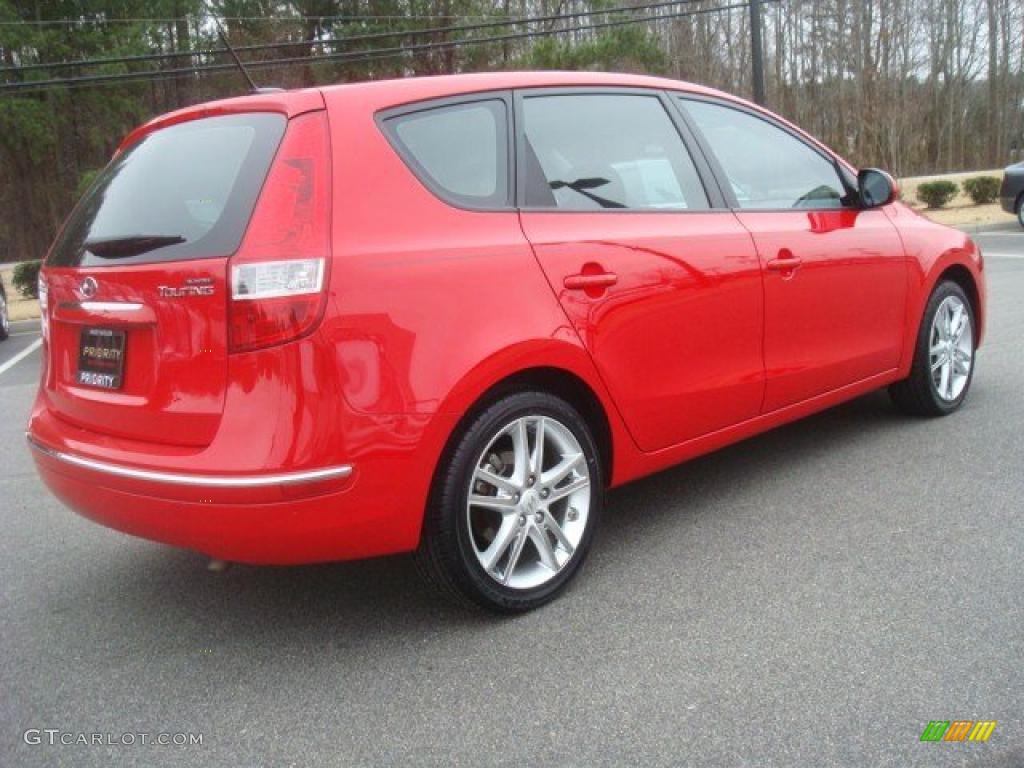 2009 Elantra Touring - Chilipepper Red / Beige photo #6