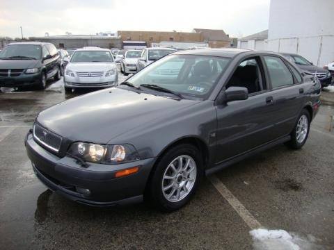 2001 Volvo S40 1.9T SE Data, Info and Specs