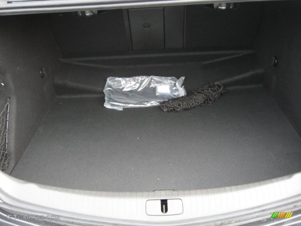 2011 Buick Regal CXL Turbo Trunk Photo #43377962