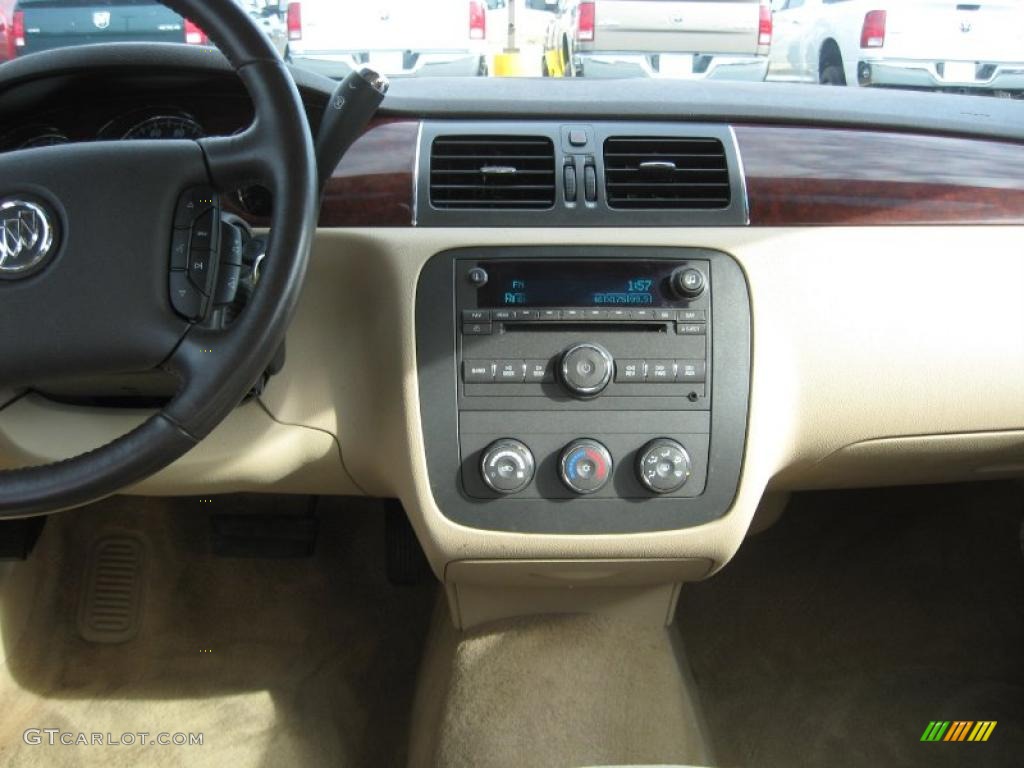 2008 Buick Lucerne CX Controls Photo #43379376