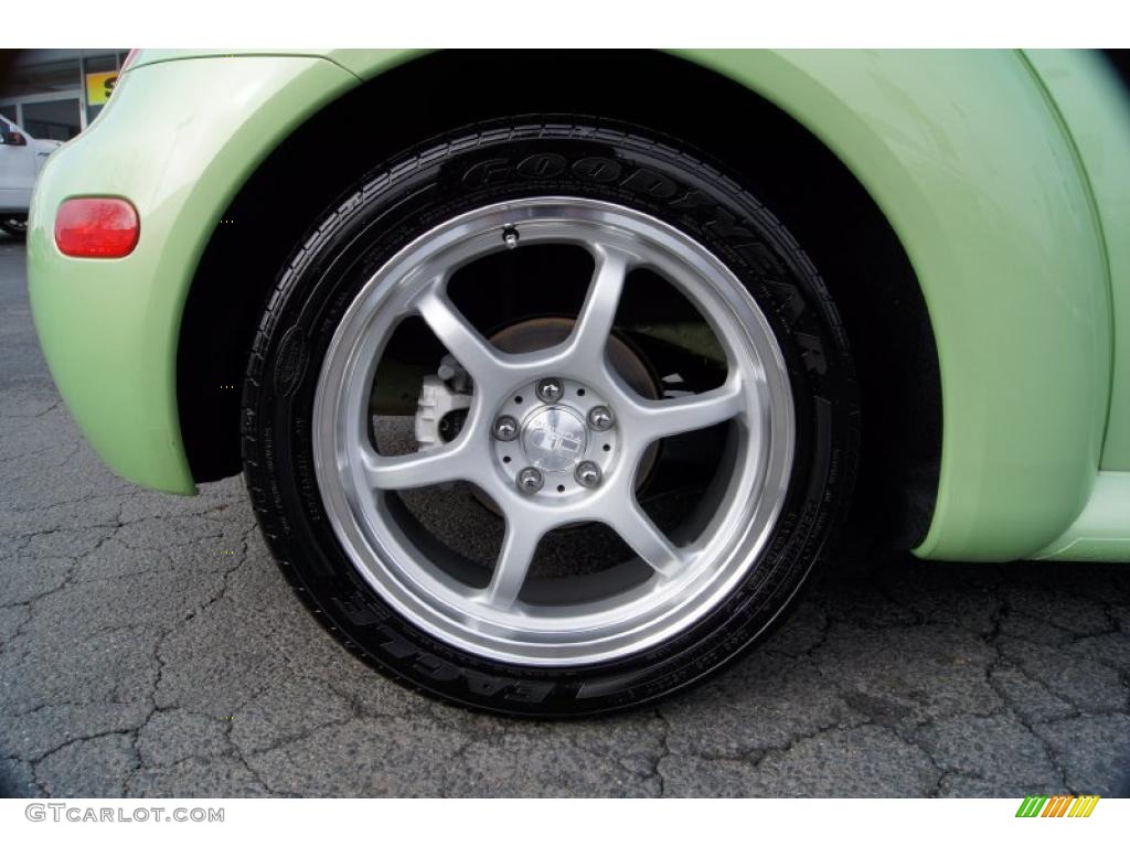 2004 Volkswagen New Beetle GLS 1.8T Convertible Wheel Photo #43380647