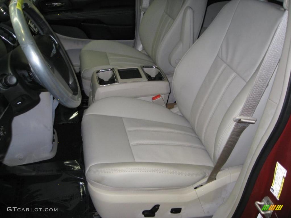 Black/Light Graystone Interior 2011 Chrysler Town & Country Touring - L Photo #43382040
