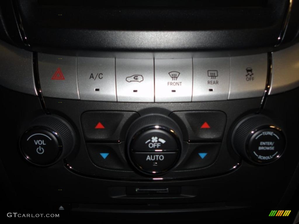2011 Dodge Journey Mainstreet Controls Photo #43387731