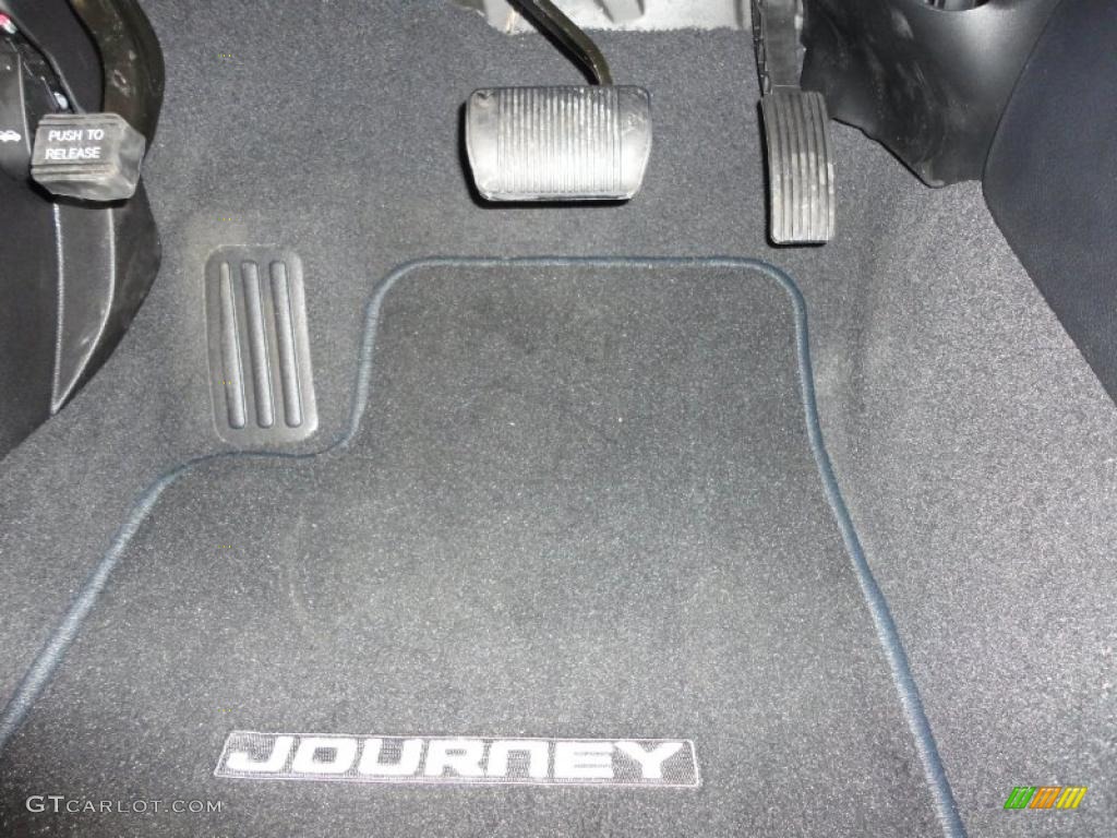 2011 Dodge Journey Mainstreet Controls Photo #43387836
