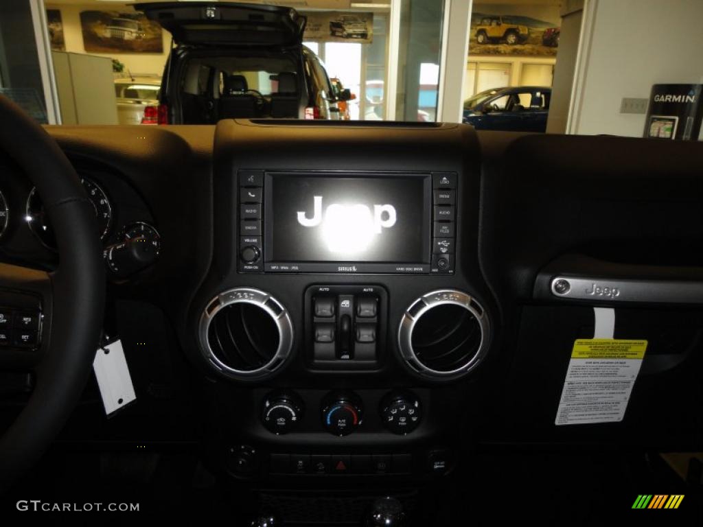 2011 Jeep Wrangler Unlimited Sahara 4x4 Navigation Photo #43388839