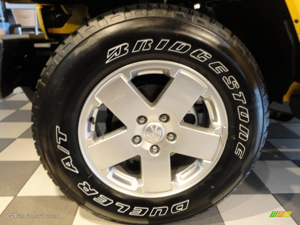 2011 Jeep Wrangler Unlimited Sahara 4x4 Wheel Photo #43389271
