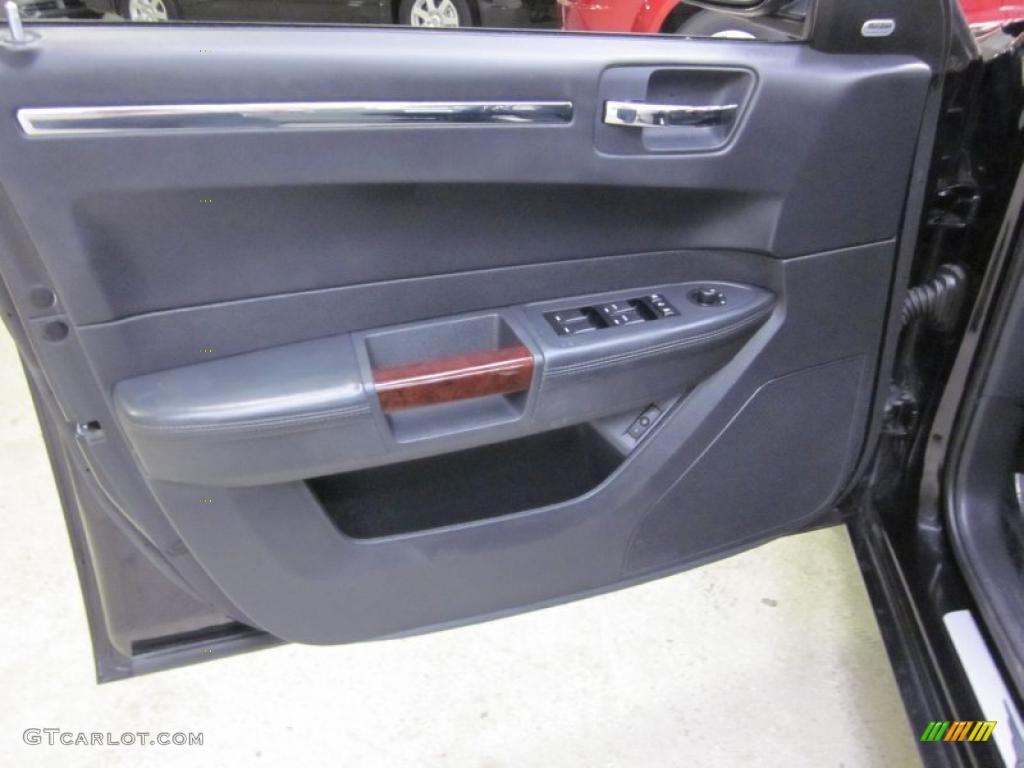 2010 Chrysler 300 C HEMI AWD Dark Slate Gray Door Panel Photo #43389607