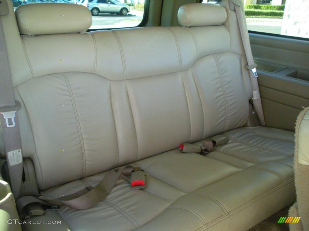2001 Chevrolet Suburban 1500 Z71 Interior Color Photos