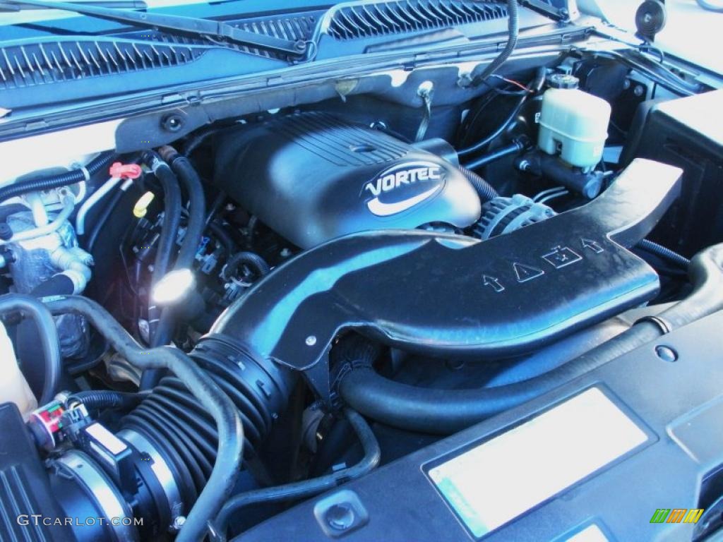 2001 Chevrolet Suburban 1500 Z71 Engine Photos