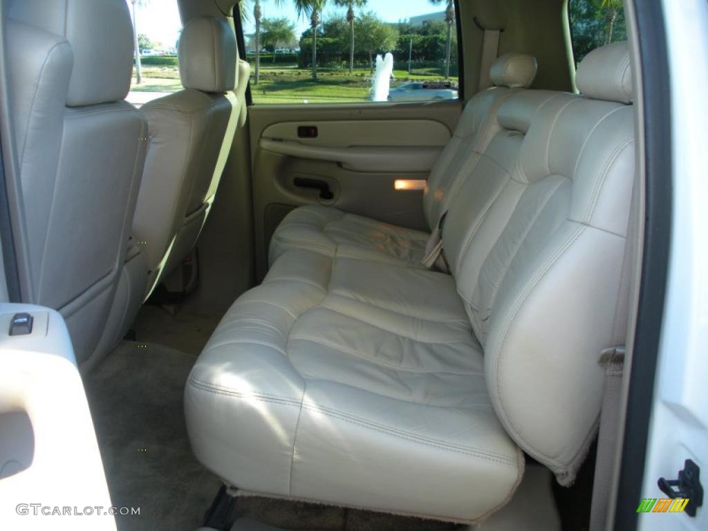 2001 Suburban 1500 Z71 - Summit White / Tan photo #39