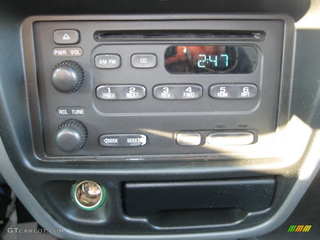 2002 Chevrolet Tracker ZR2 4WD Hard Top Controls Photo #43395152