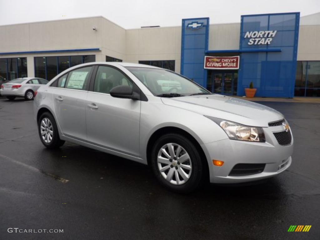 2011 Cruze LS - Silver Ice Metallic / Jet Black/Medium Titanium photo #1