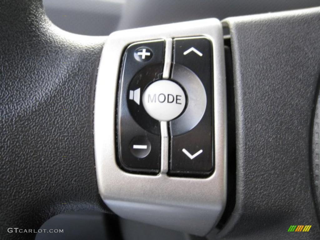 2010 Scion xB Standard xB Model Controls Photo #43397072
