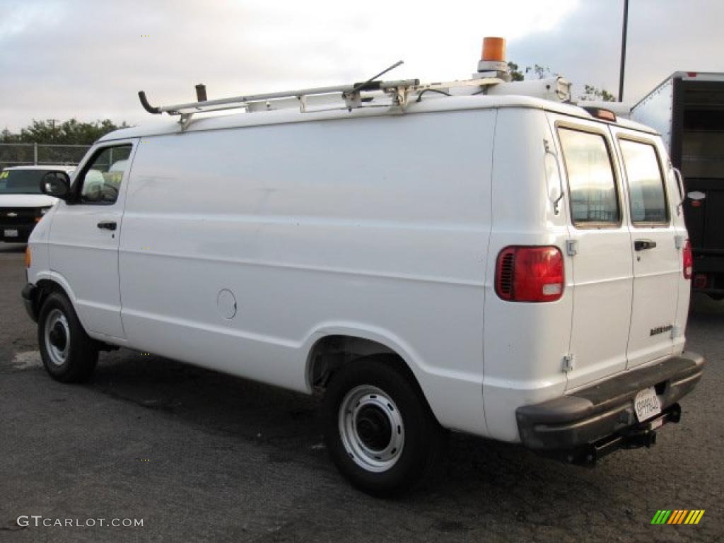 Bright White 2001 Dodge Ram Van 2500 Commercial Exterior Photo #43397464
