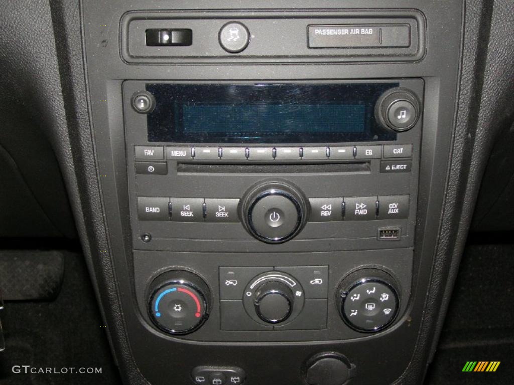 2009 Chevrolet HHR LT Controls Photo #43405980