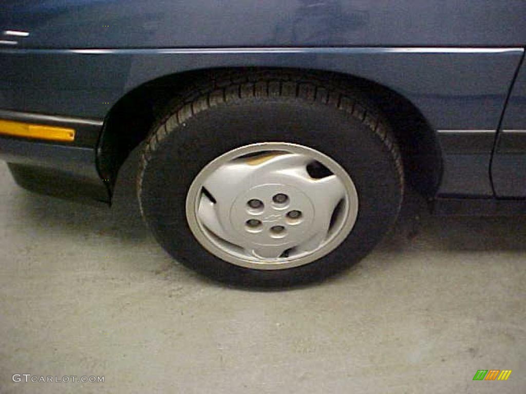 1994 Corsica Sedan - Medium Adriatic Blue Metallic / Blue photo #22